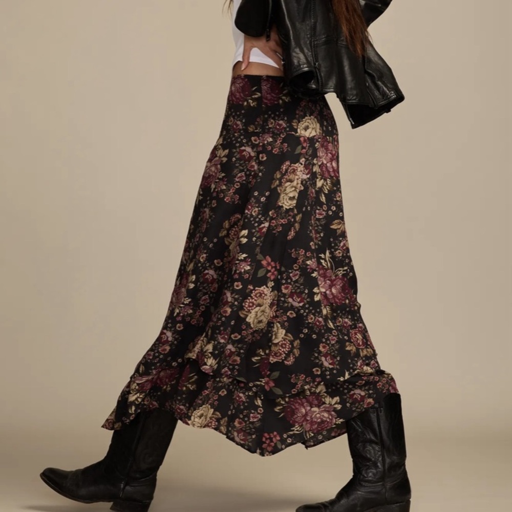Lucky Brand GORGEOUS Floral Maxi Skirt XXL NWT - Picture 3 of 8